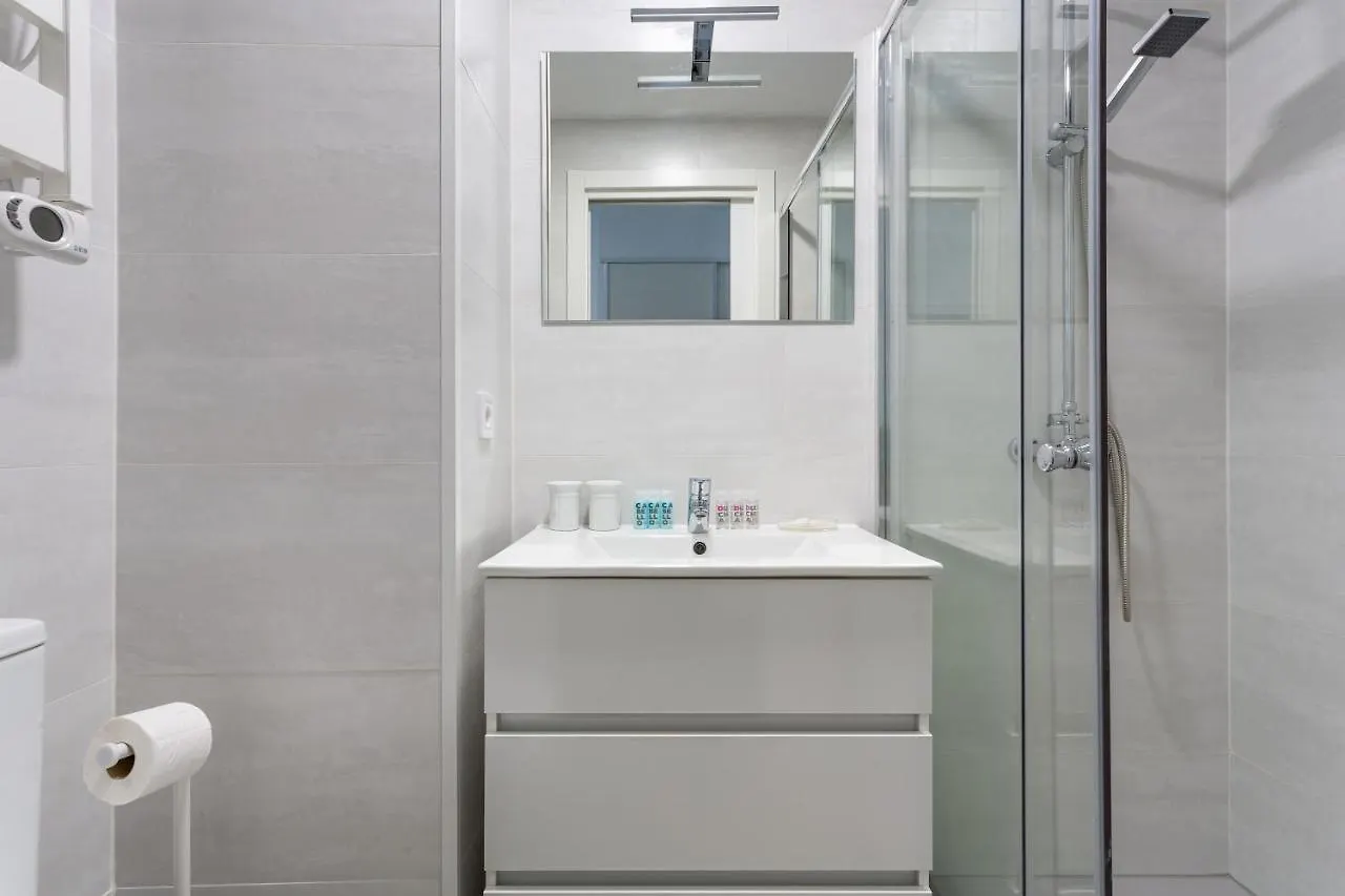 1 Bedroom 1 Bathroom Furnished - Av De America - Studio - Mintystay Madrid 0*,  Spain